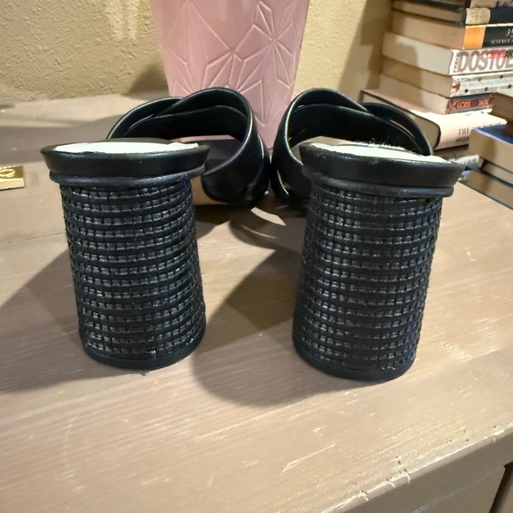 Dolce Vita Pazlee Black Leather Heels size 7.5 - Picture 5 of 7